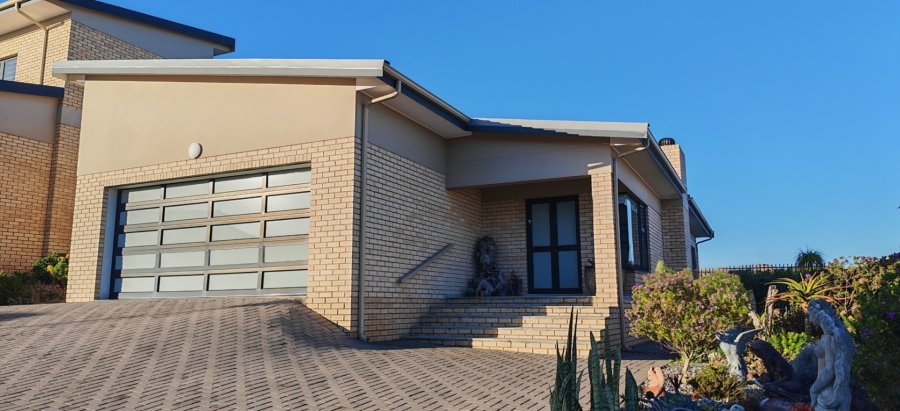 3 Bedroom Property for Sale in Dana Bay Western Cape
